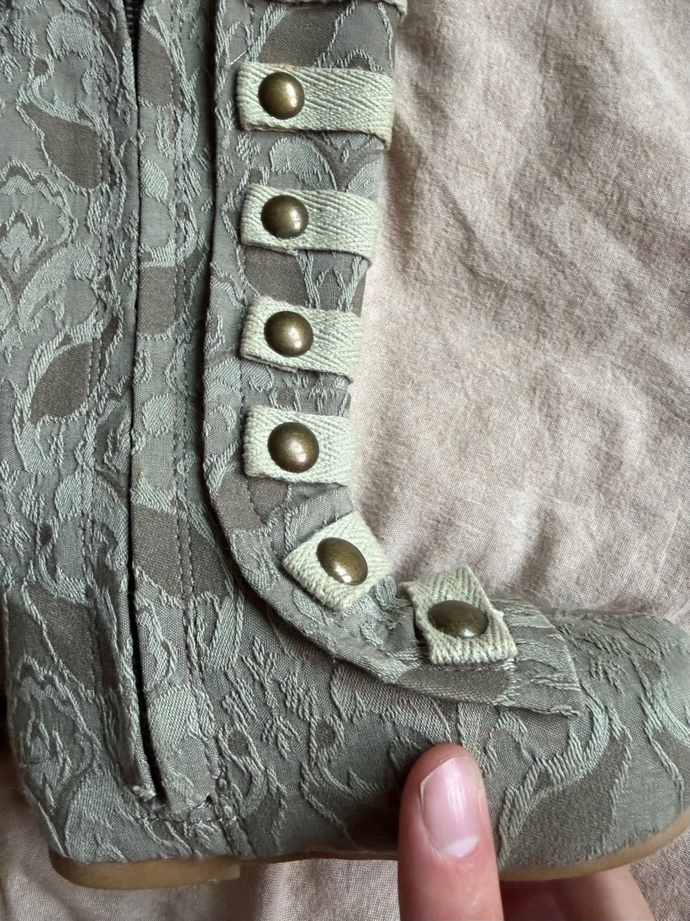 Joyfolie Toddler Lace-Pattern Knee-High Boots in Light Gray